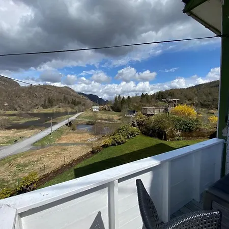 Peaceful Riverfront With Views * Algard (Sokndal)